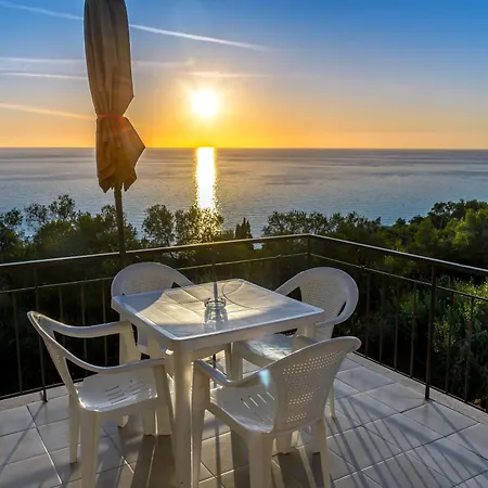 Ionian Perl Coast Apartament Agios Gordios (Corfu)